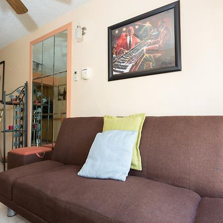 Cozy Accommodations Kingston Esterno foto